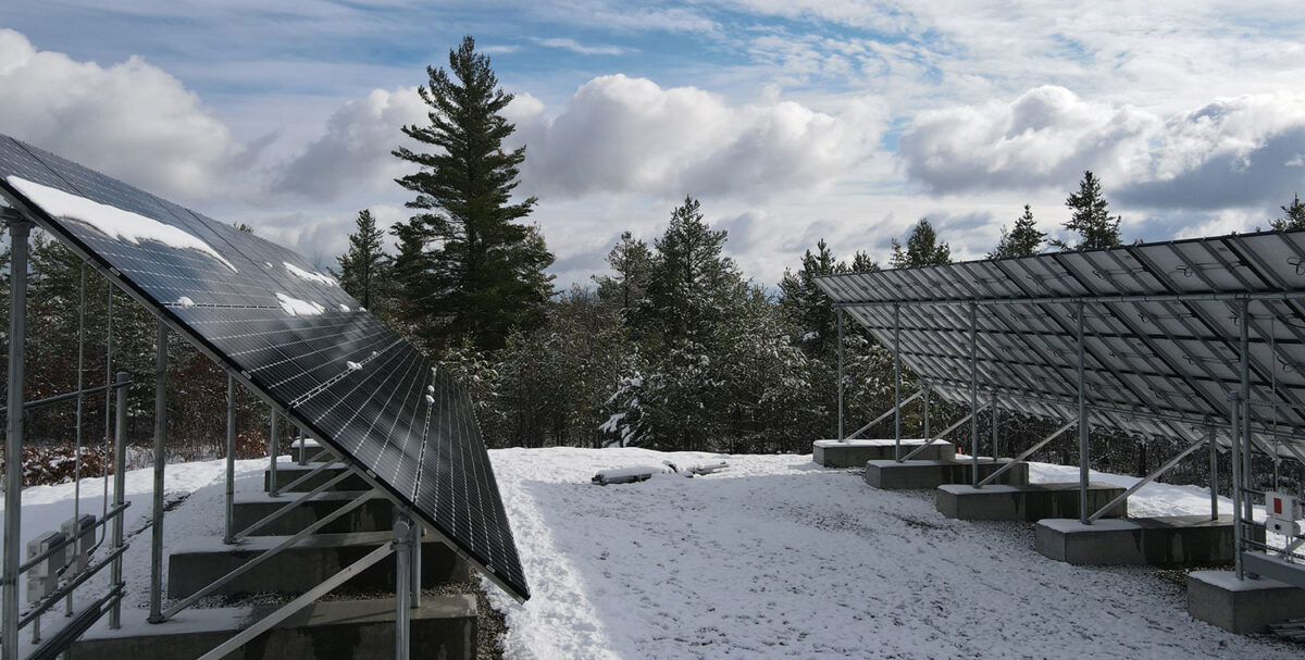 Meander Lake solar hybrid power system